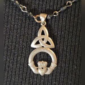 Vintage Silver Claddagh Pendant Necklace with Black Beaded Chain – Irish Symbol